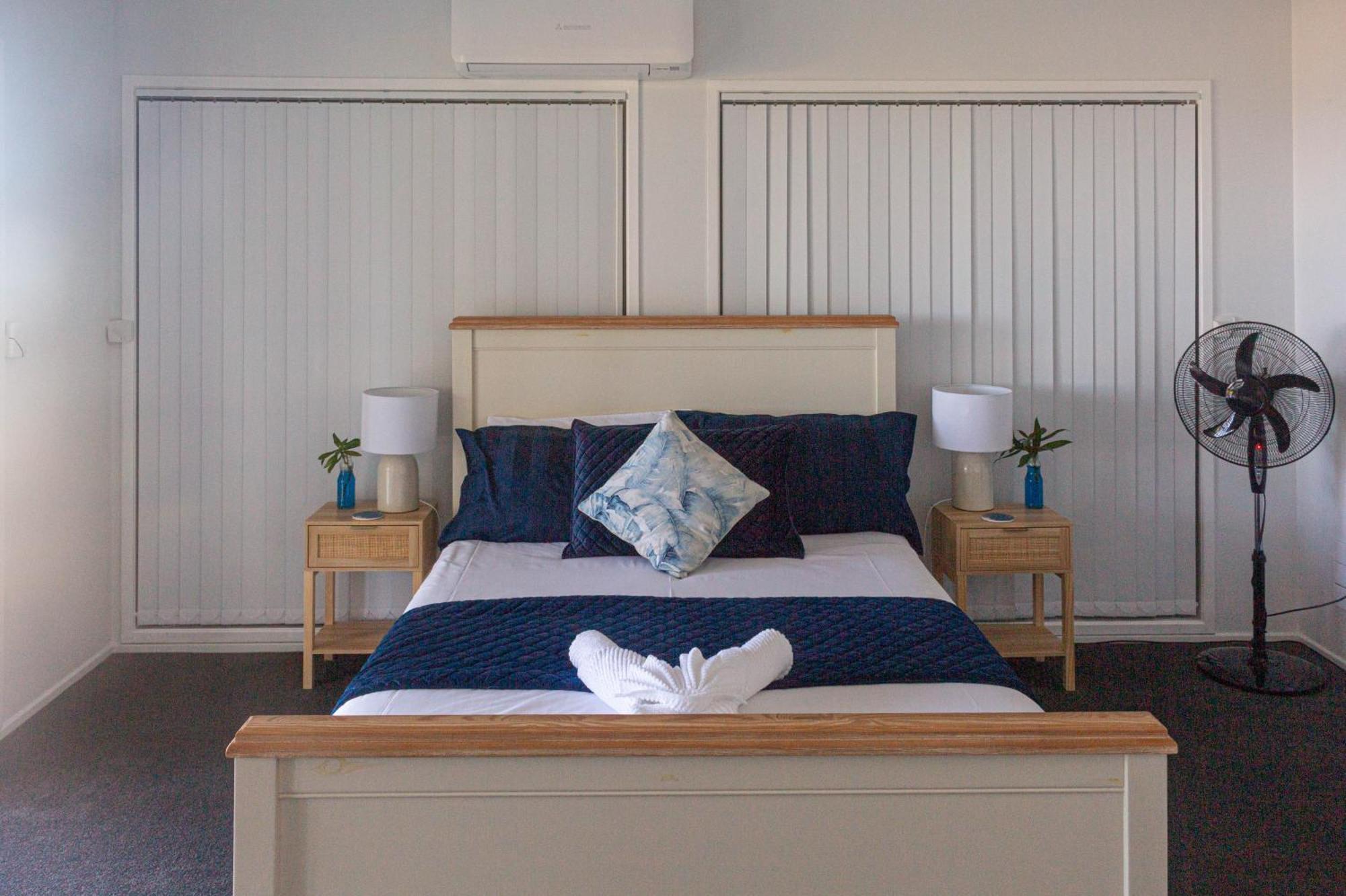 Bella Vista - Spectacular Ocean Views & Continental Breakfast Apartment เยพพูน ภายนอก รูปภาพ